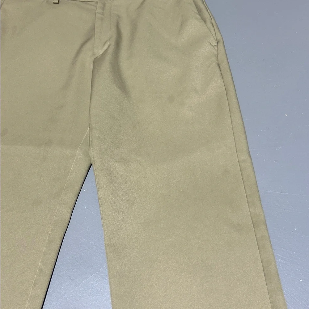 Haggar Clothing Khaki Chino Pants (Men’s 34 x 30) (Classic Fit)